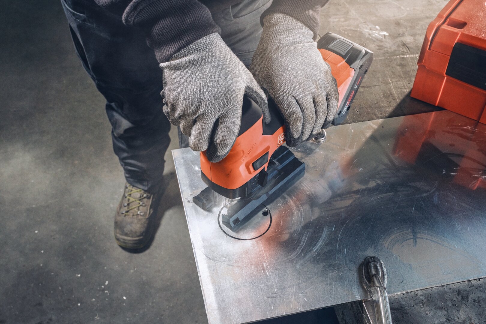 FEIN Akku-Stichsäge für Metall und Holz 26 mm Hub F-IRON Jig 26 AS 71360561000