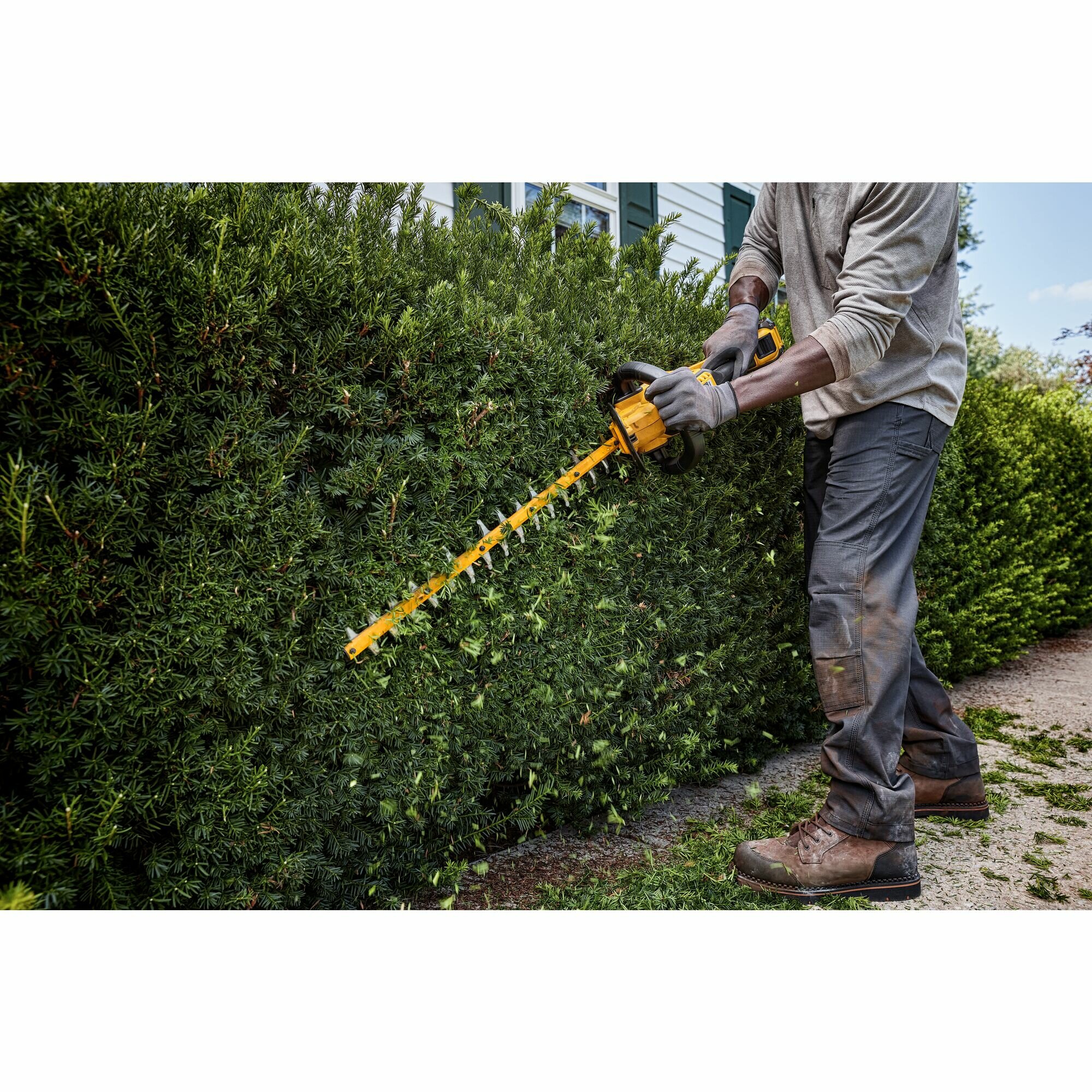 Dewalt DCMHT573N ,  54 Volt Akku-Heckenschere 65 cm (bürstenlos) - Basisversion