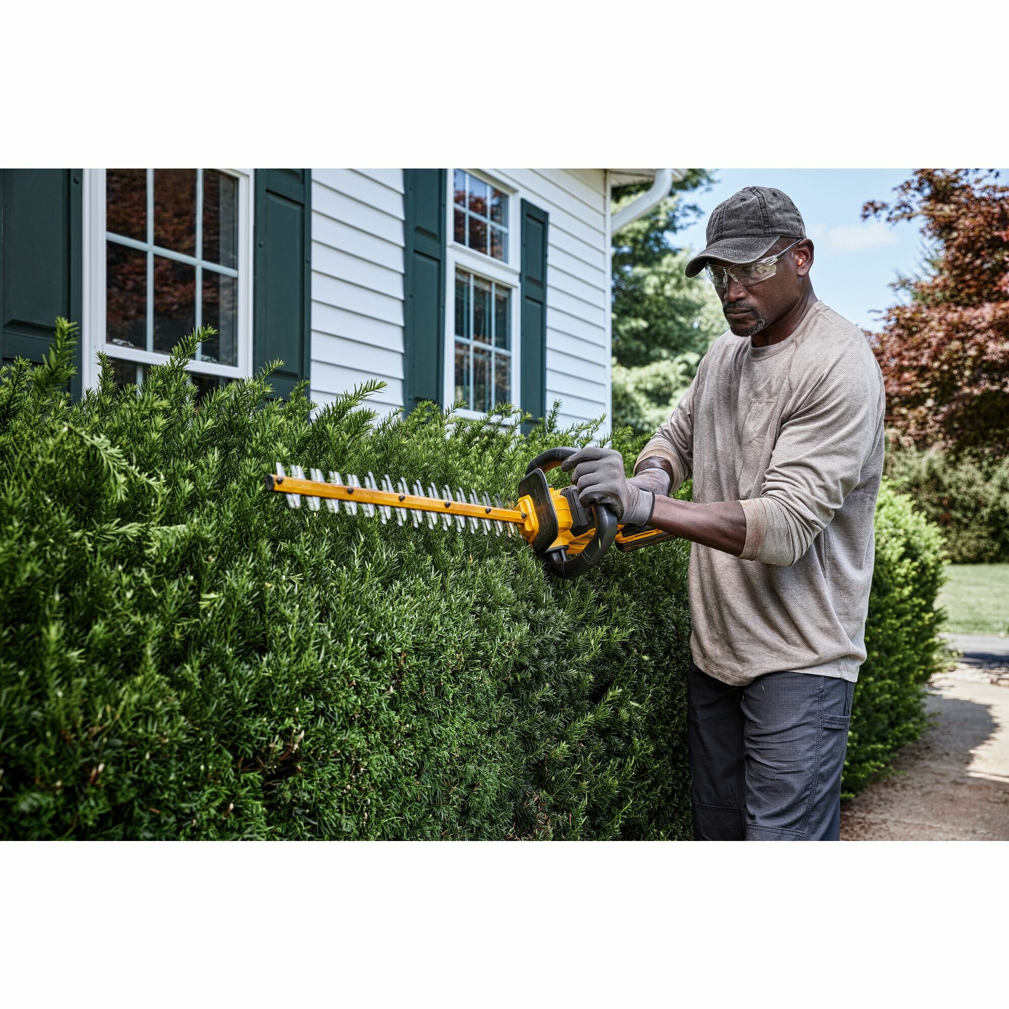 Dewalt DCMHT573N ,  54 Volt Akku-Heckenschere 65 cm (bürstenlos) - Basisversion