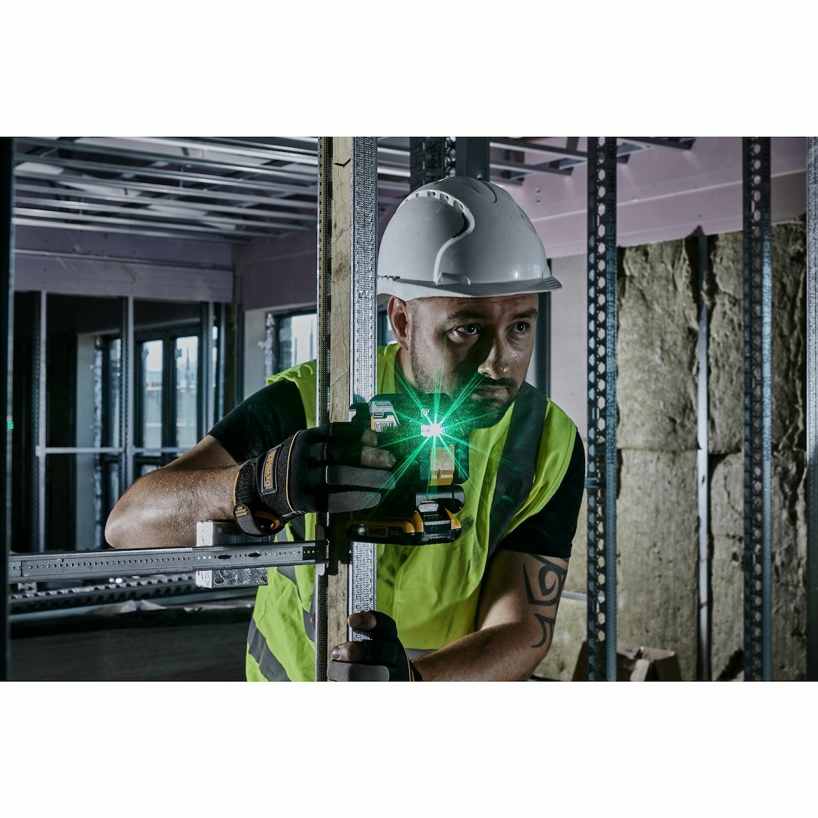 Dewalt DCLE34021D1-QW,  Linienlaser Compact 18V Set, Linienlaser Compact 18V grün, Set