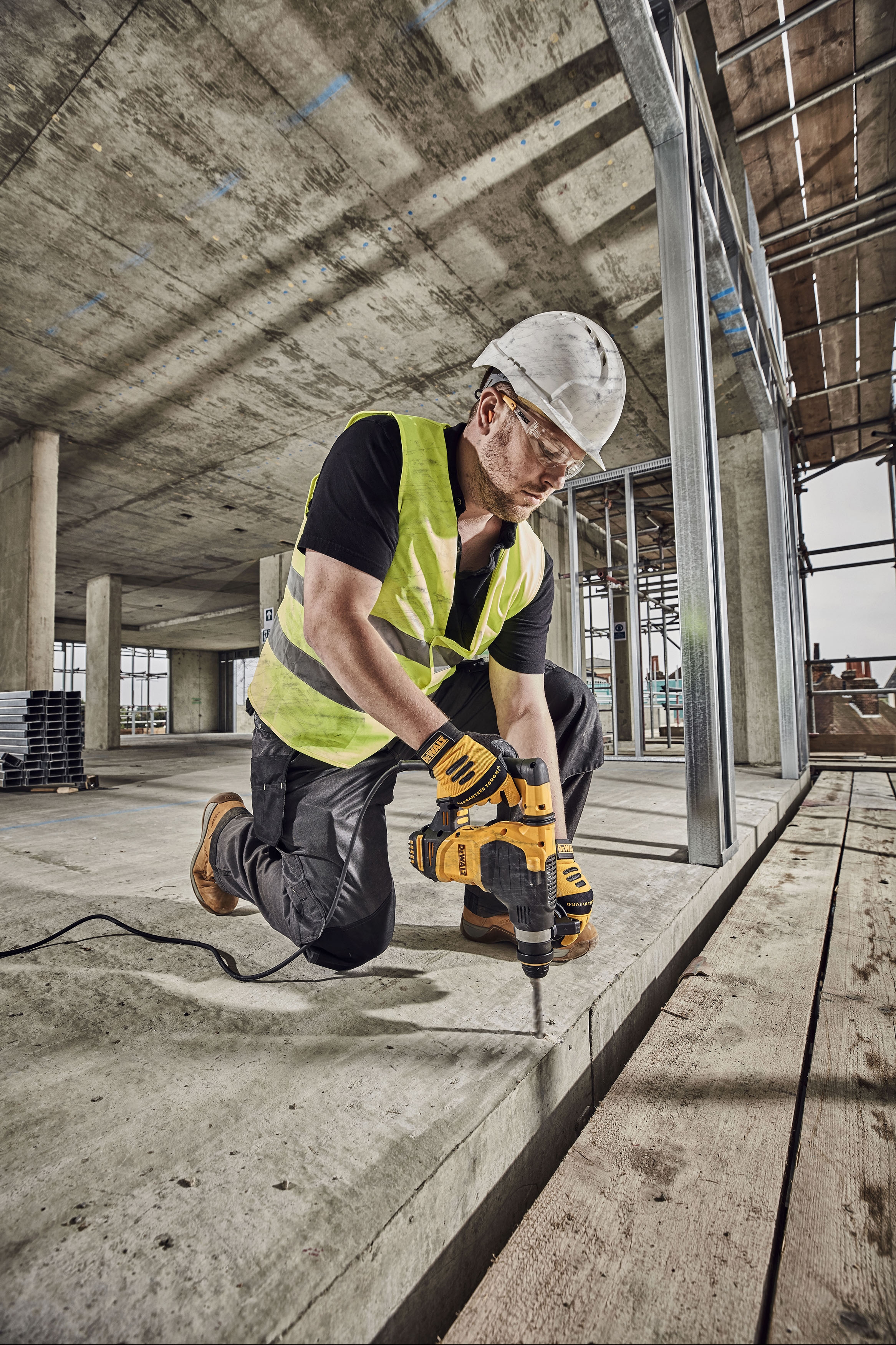 Dewalt D25333K-QS,  Kombihammer SDS-plus 30mm 950Watt, 950 Watt SDS-plus Kombihammer 30mm, 3,5 Joule