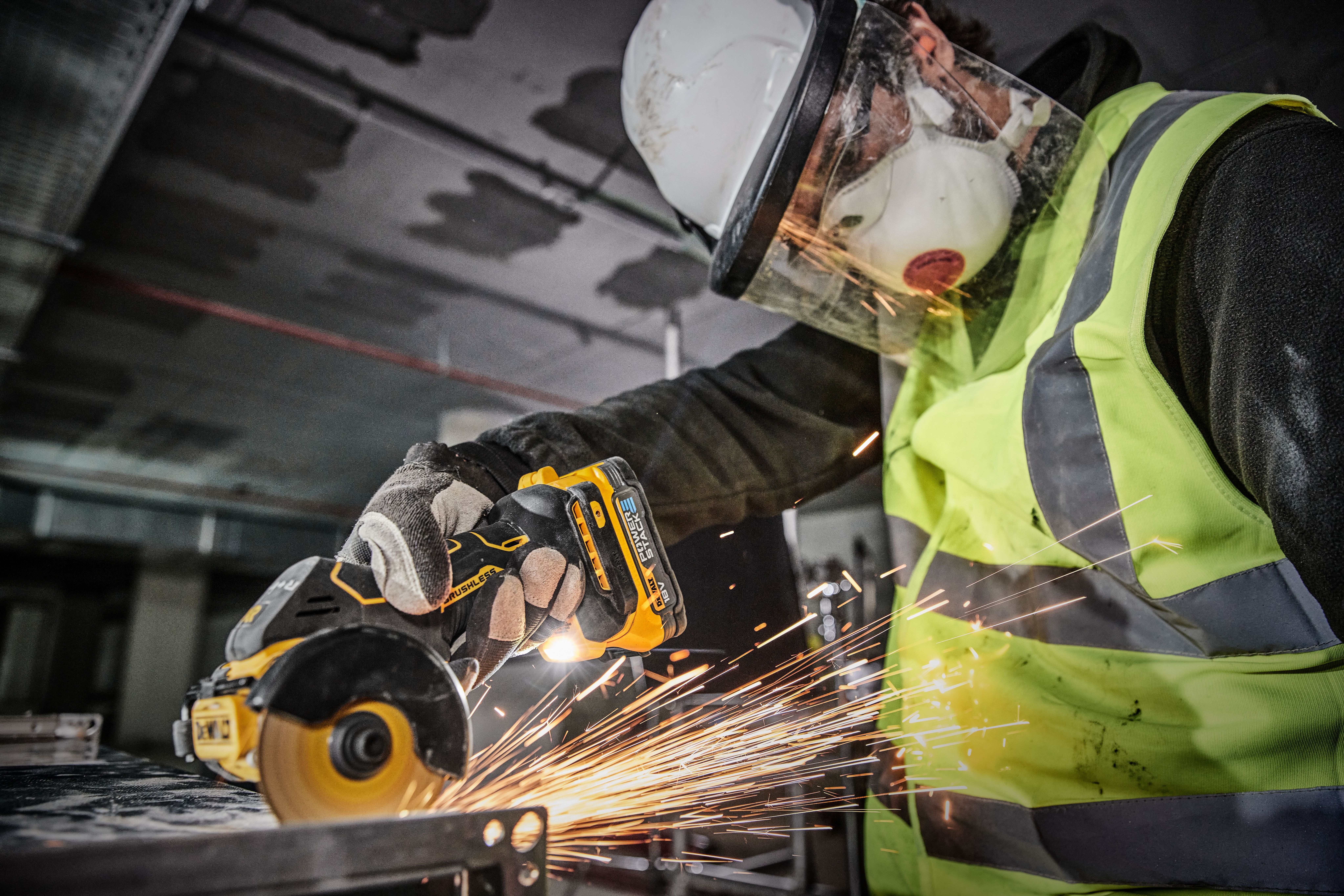 Dewalt DCS438N-XJ,  Akku-Multimaterialschneider 76mm, 18V, 18 Volt Akku-Multimaterialschneider, 76 mm - Basisversion