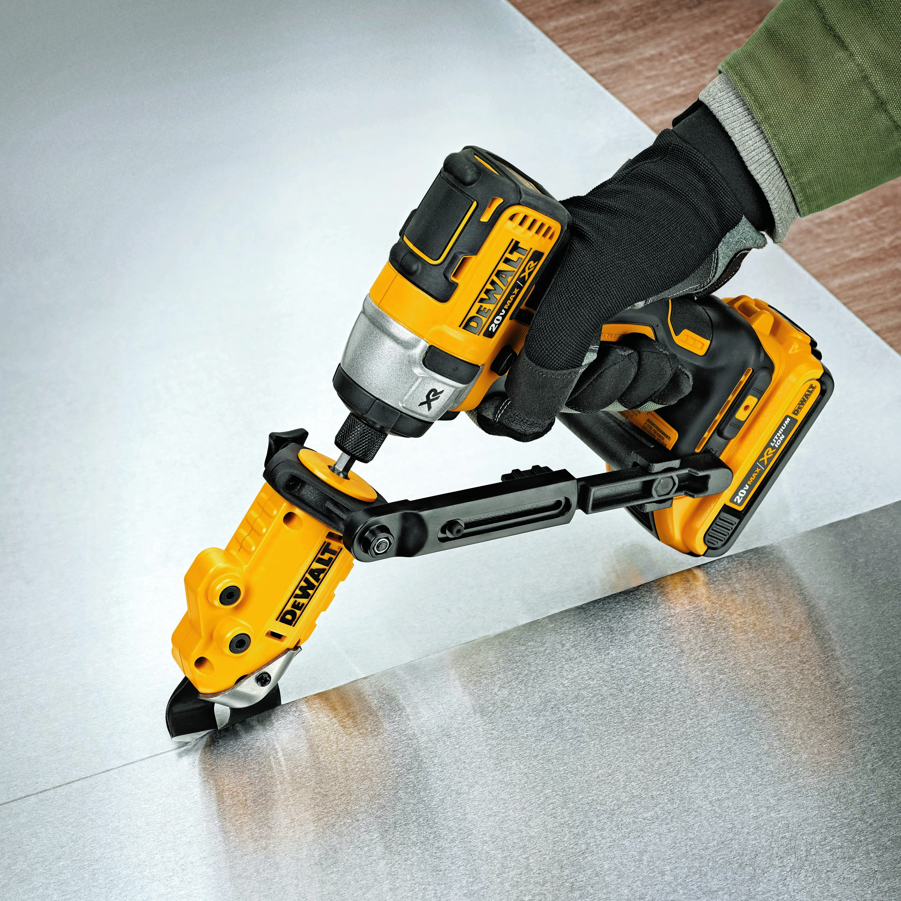 Dewalt DT70620-QZ,  Blechschere schlagfest 18GA, 18GA Blechscherenaufsatz für Schlagschrauber, universal einsetzbar (auch auf Wettbewerbsprodukte)