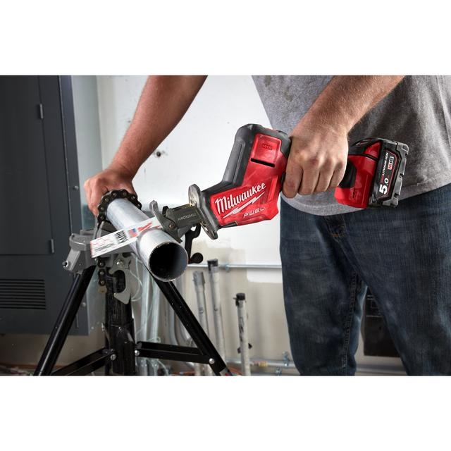 Milwaukee M18FHZ-0X FUEL™ Akku-Kompakt-Säbelsäge