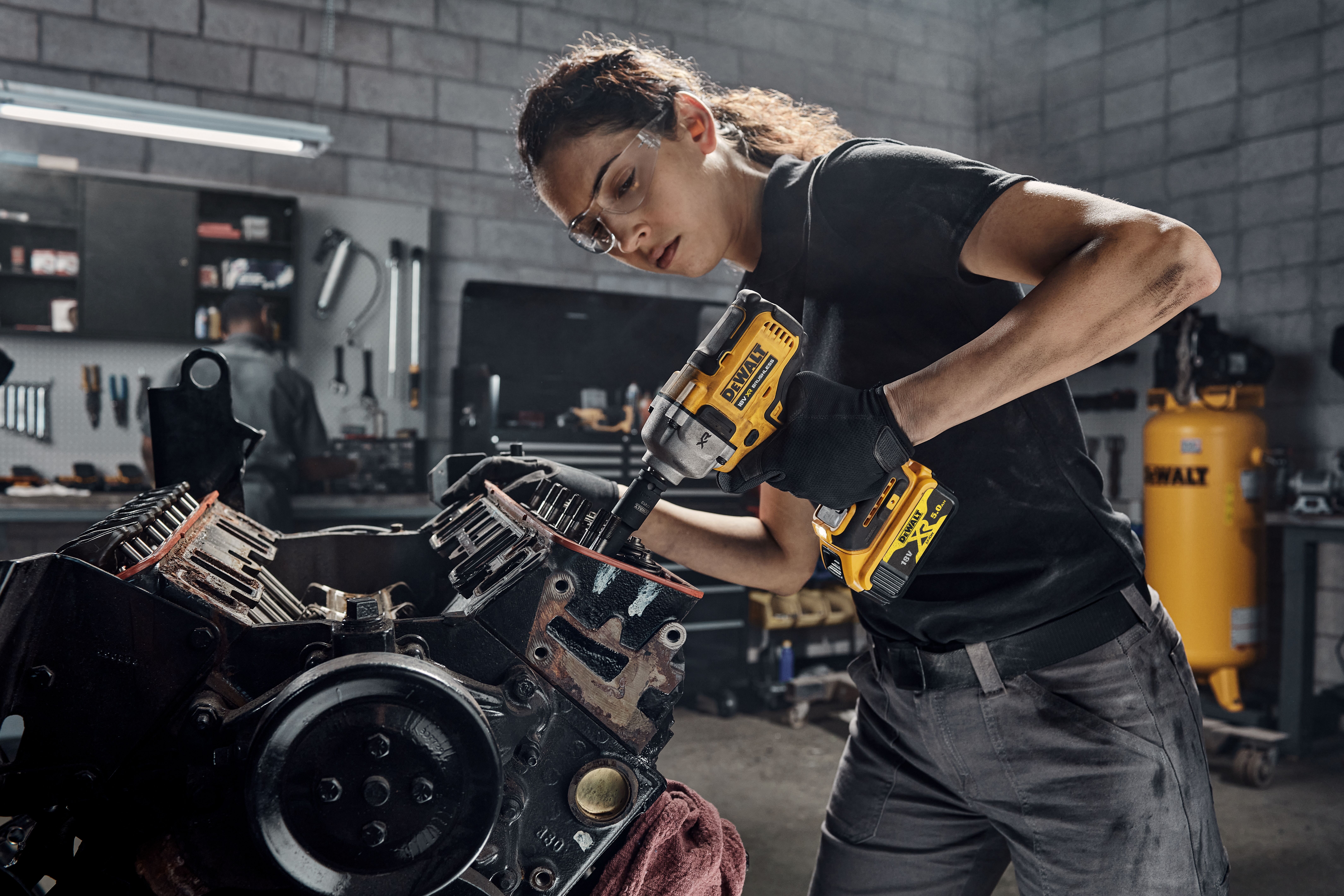 Dewalt DCF892NT-XJ,  Akku-Schlagschrauber,1/2",18V, Basisv., 18V XR Akku-Schlagschrauber, 1/2" (bürstenlos), max. 813 Nm - Basisversion