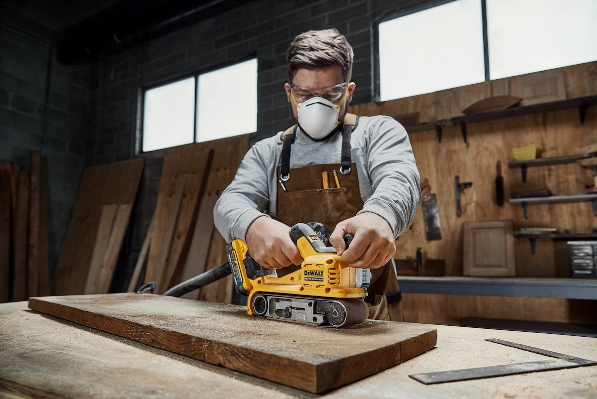 Dewalt DCW220NT-XJ,  Akku-Bandschleifer, 18V, Basisversion, 18 Volt Akku-Bandschleifer (bürstenlos) - Basisversion