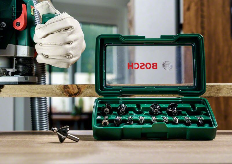 Bosch HM-Fräser-Set mit 8 mm Schaft, 15-teilig