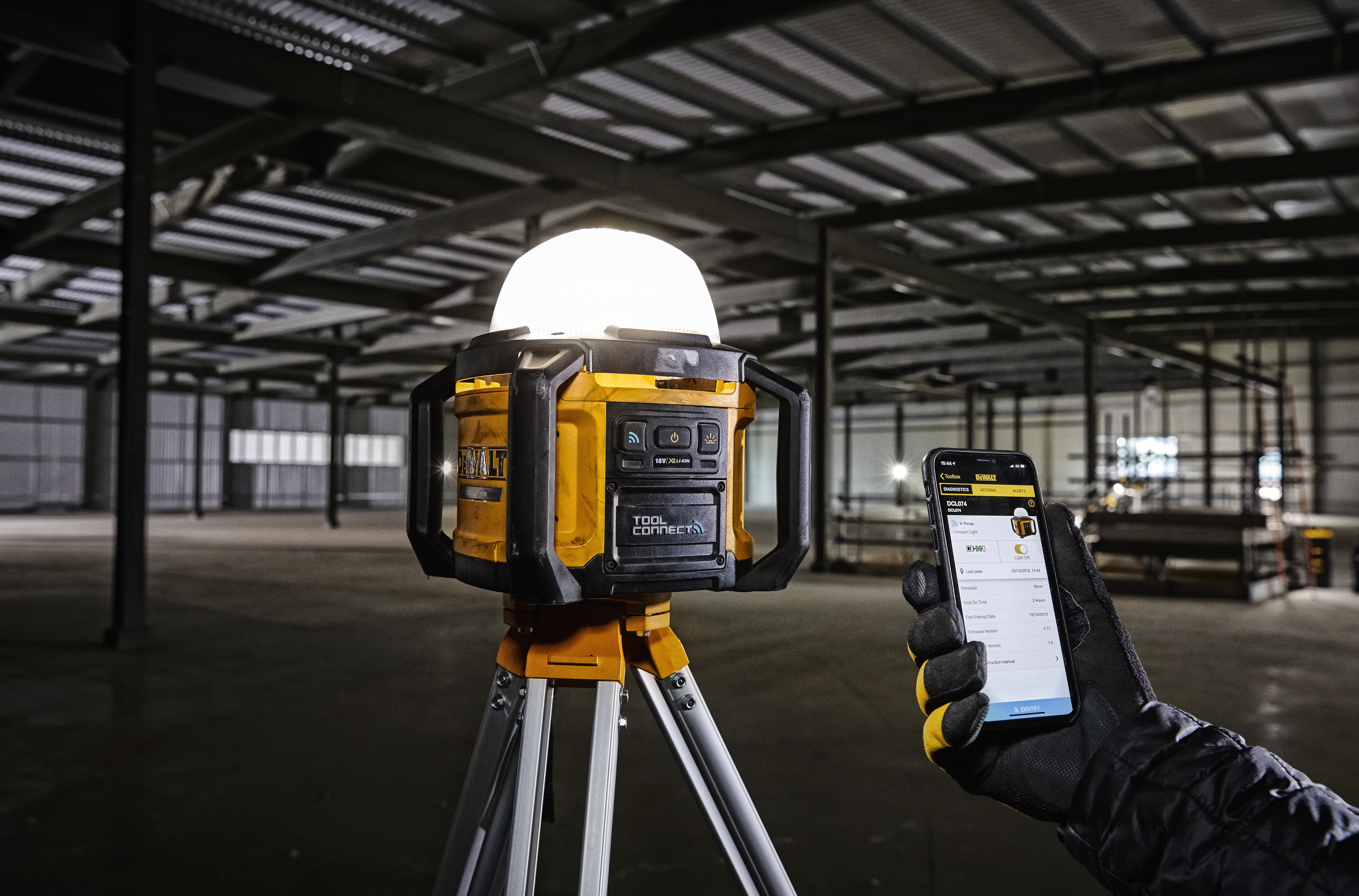 Dewalt DCL074-XJ,  Akku-Baustellenstrahler, 18V (Basisv.), Akku-LED-Baustellenstrahler (bis 5.000 Lumen) für alle 18 Volt XR- und XR-Flexvolt-Akkus