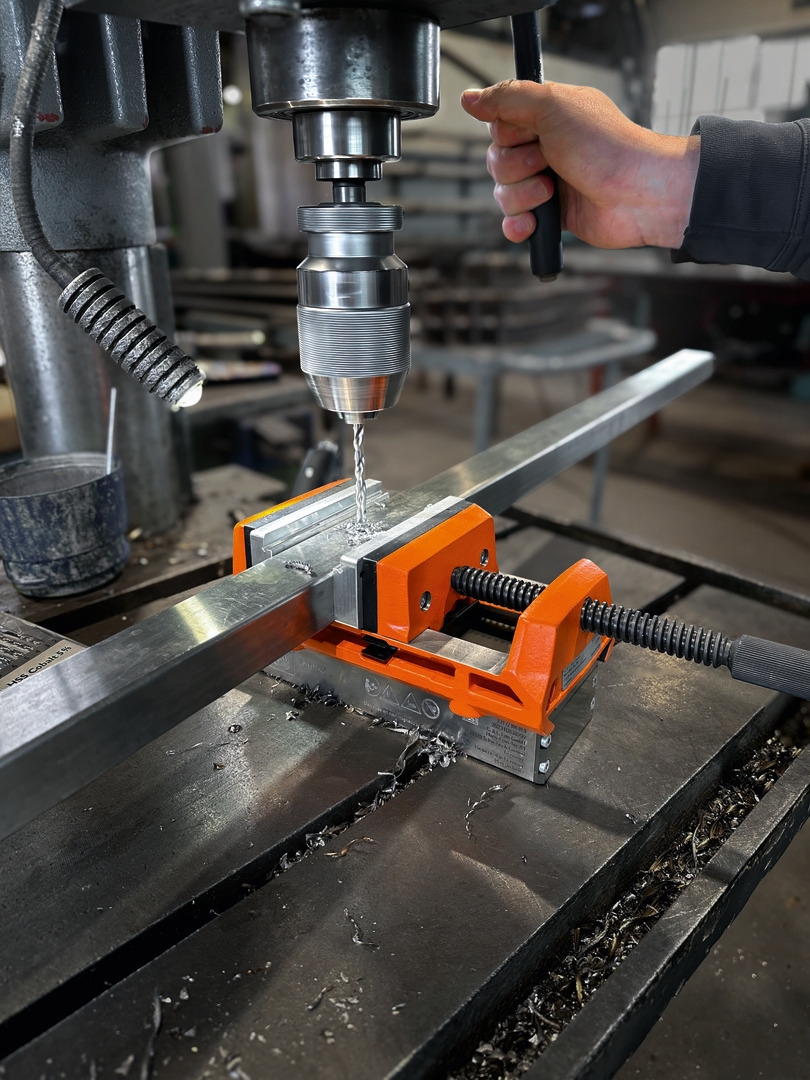 FEIN Magnetschraubstock mit Backenbreite von 100 mm  FEIN VersaMAG Schraubstock Set i 90701009000