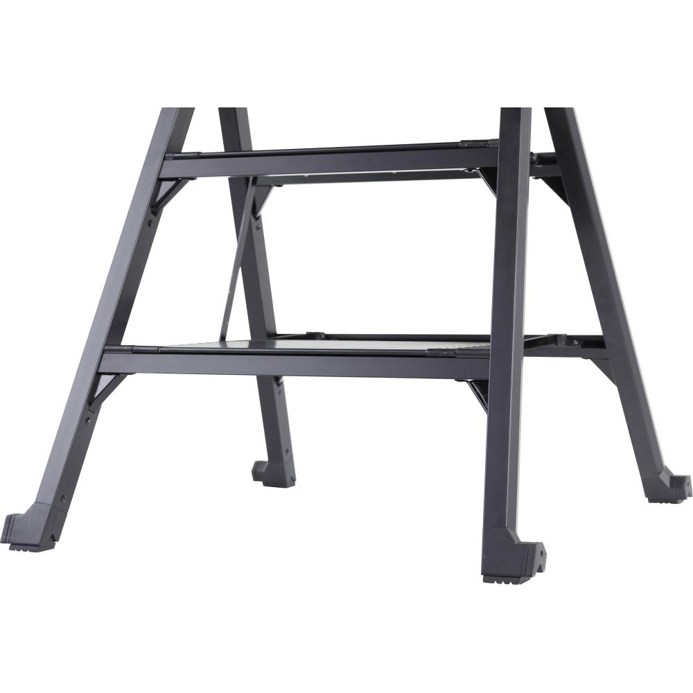 Stufenleiter und Werkbank X-Pro