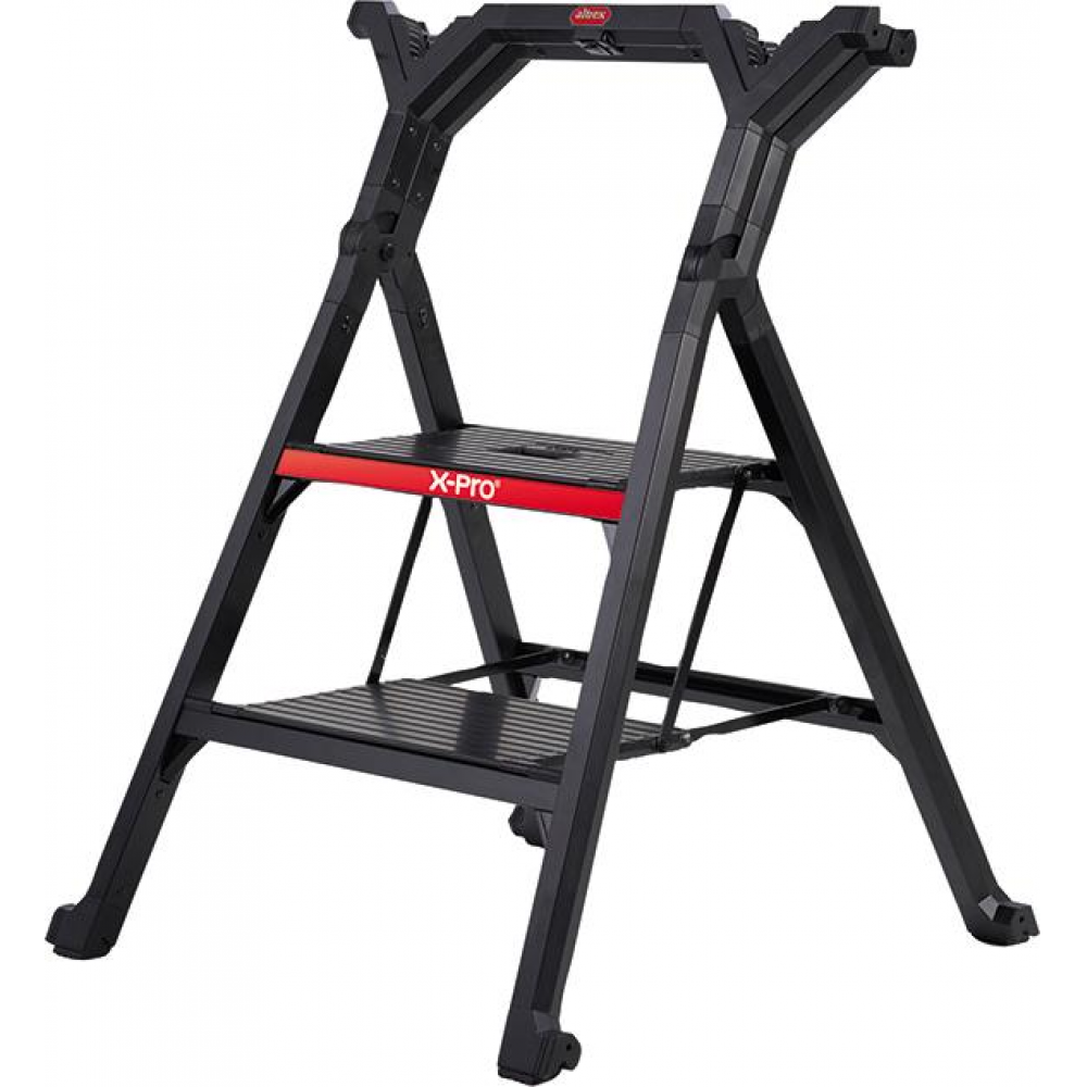 Stufenleiter und Werkbank X-Pro