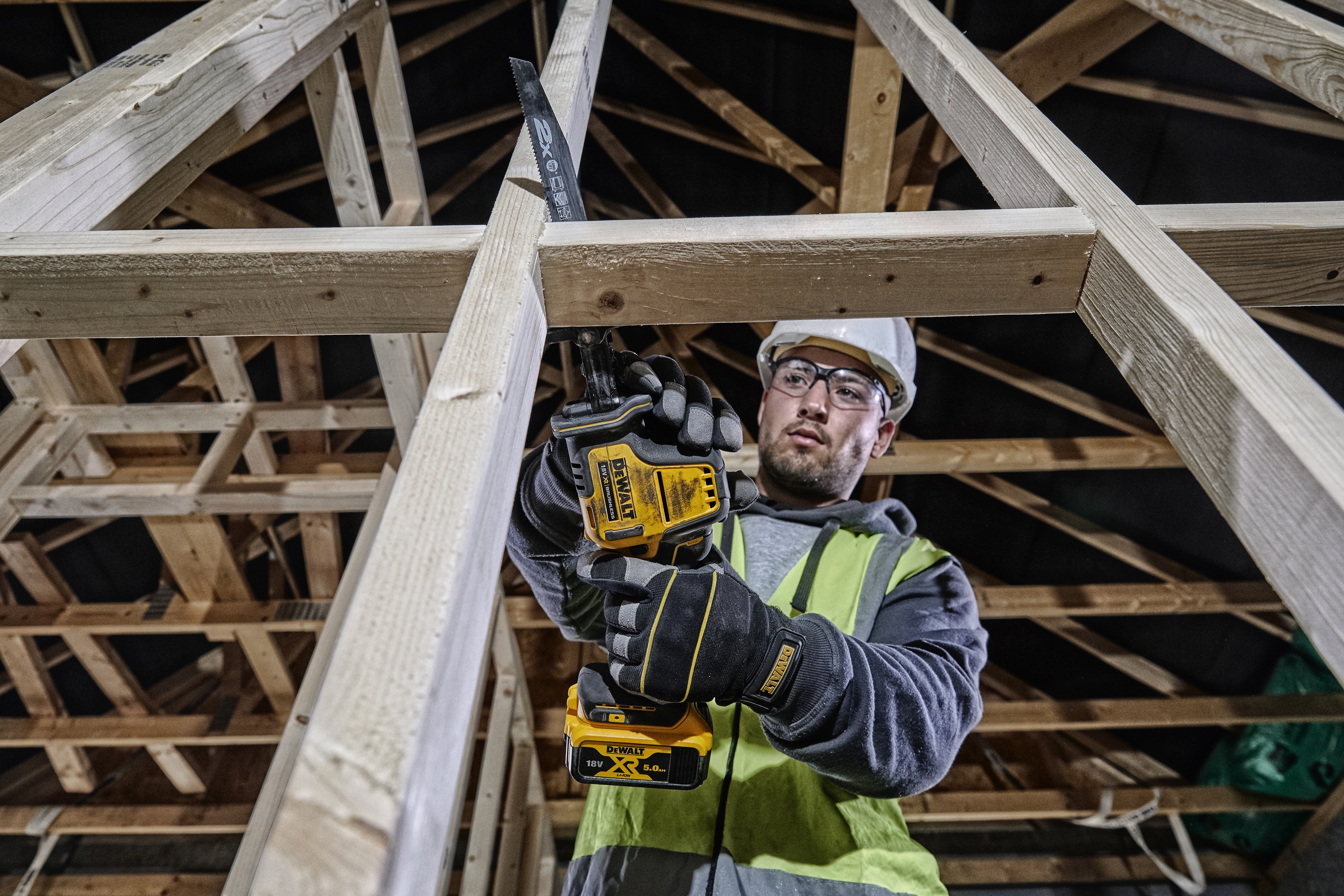 Dewalt DCS369NT-XJ,  Akku Kompakt-Saebelsaege,18 V,Basisv., 18 Volt Akku-Kompakt-Säbelsäge (bürstenlos), Basisversion
